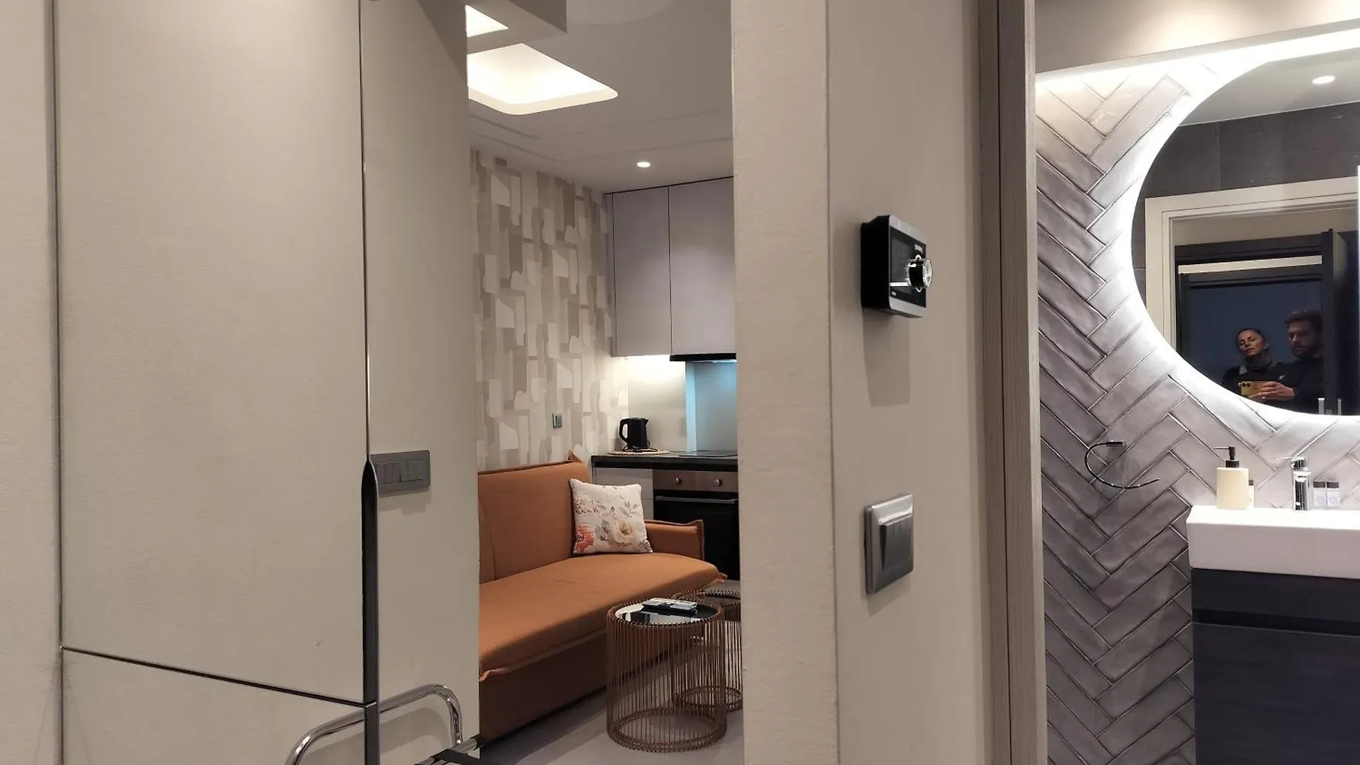 Rizes Suites Skg 塞萨洛尼基 0*,